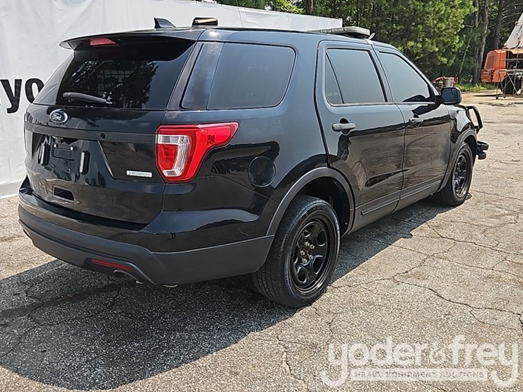 2017-ford-explorer-xlt-image-5