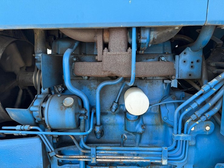 ford-7700-image-17