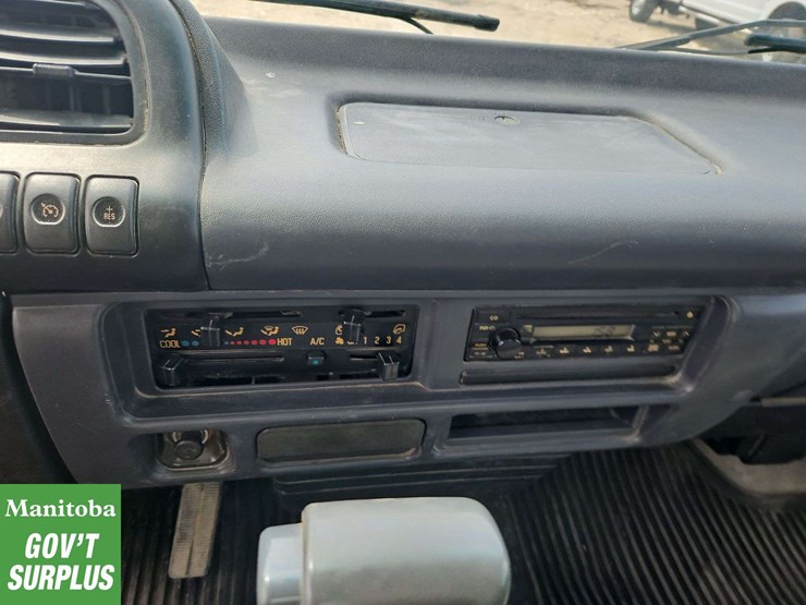 2007-gmc-w5500-image-25
