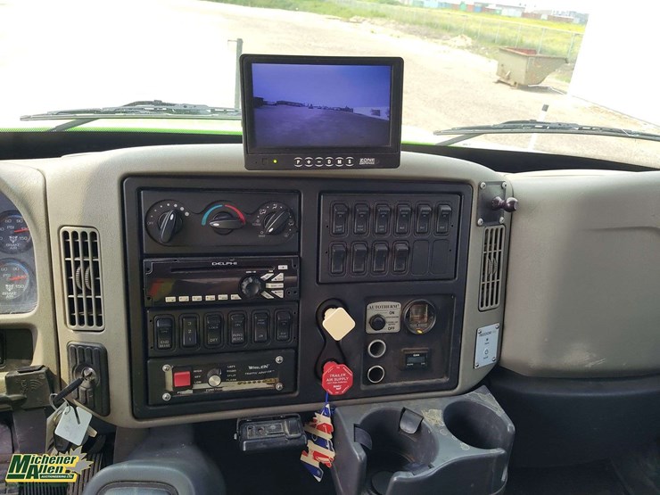 international-durastar-4400-image-22