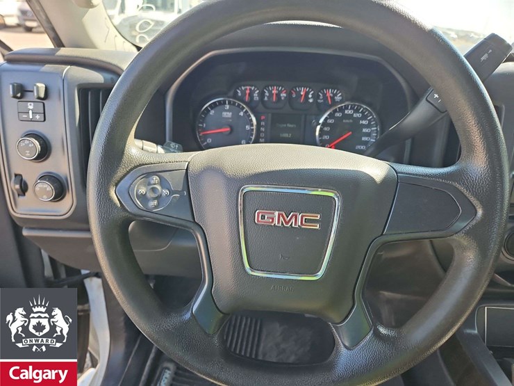 2015-gmc-sierra-2500hd-image-18