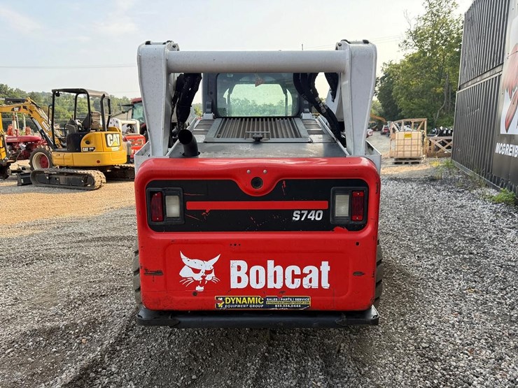 2023-bobcat-s740-image-3