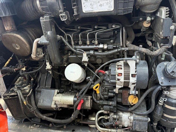 2018-bobcat-t590-image-15
