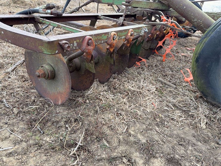john-deere-11-image-26