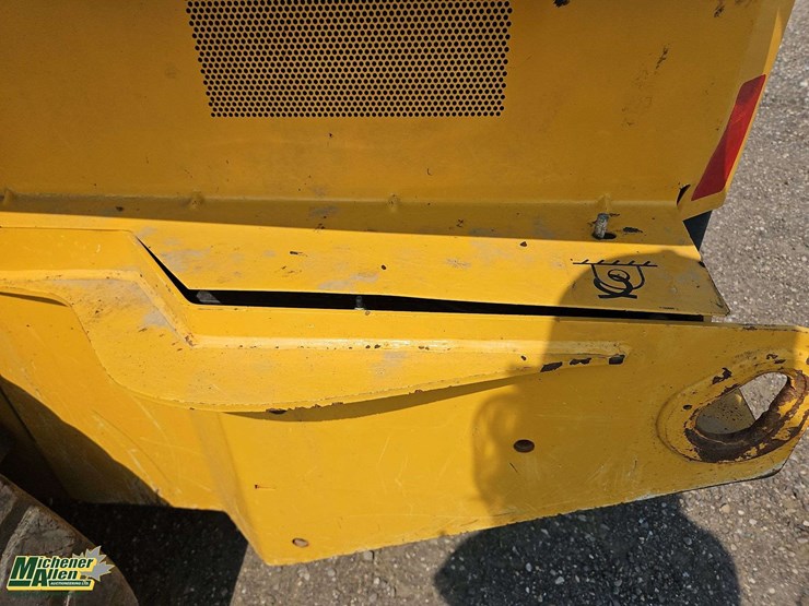 2024-deere-325g-image-39