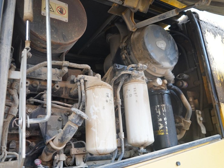 2012-komatsu-wa470-6-image-33