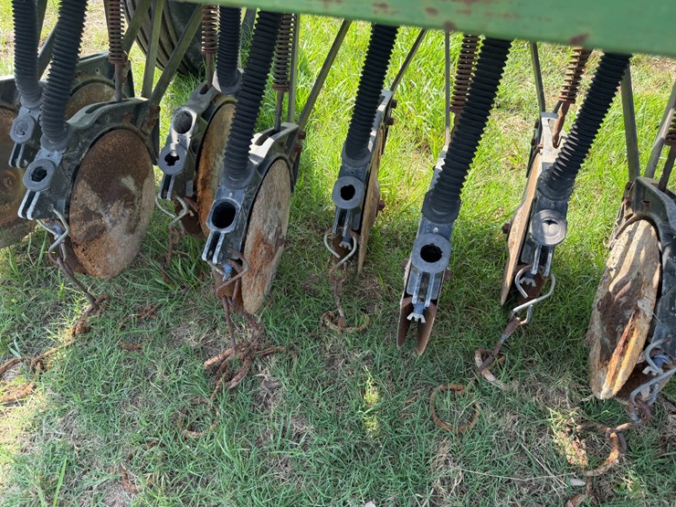 john-deere-15-image-23