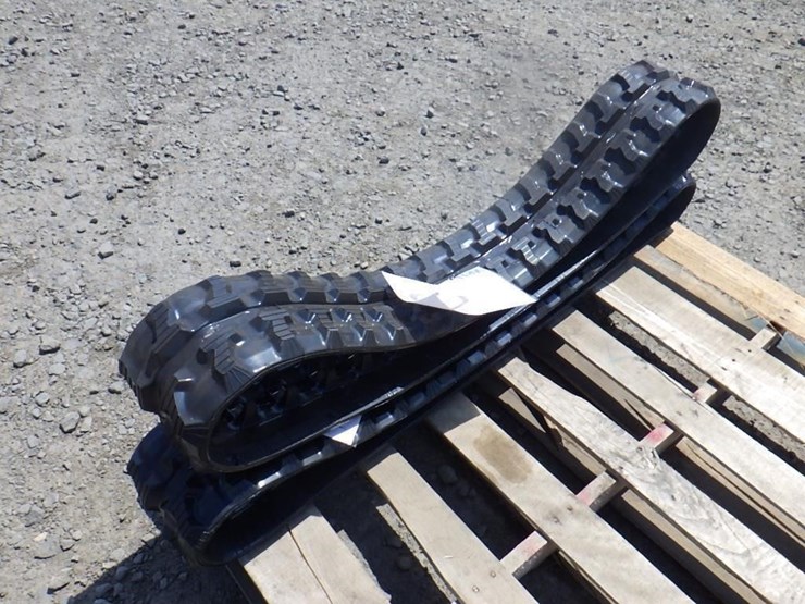 tpm-excavator-rubber-tracks-image-3