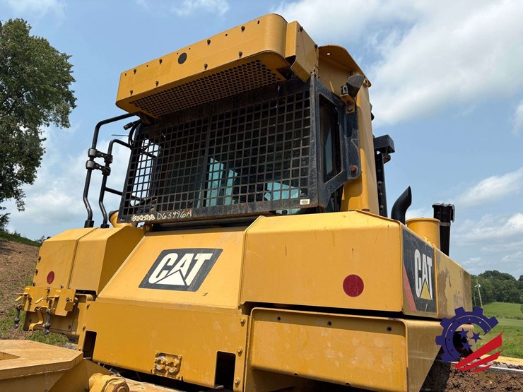 2015-caterpillar-d6t-lgp-image-82