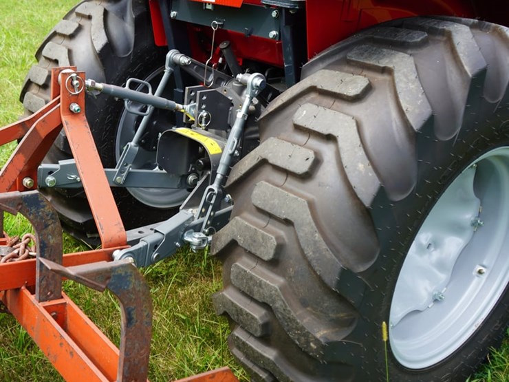 2024-massey-ferguson-1835m-image-18