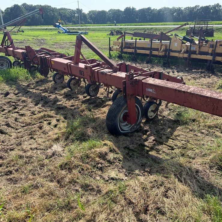 CASE IH 183