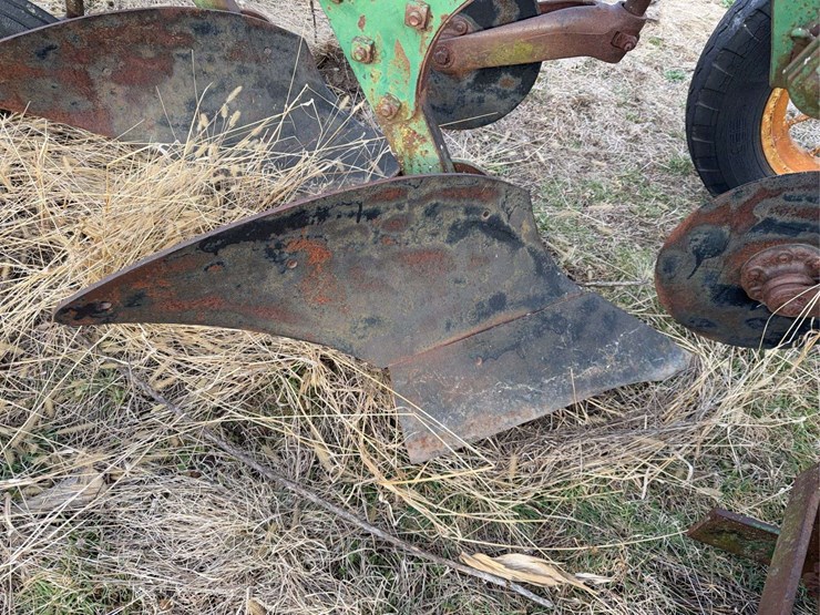 john-deere-no.-55-a-b-h-pull-type-three-bottom-plow-image-23