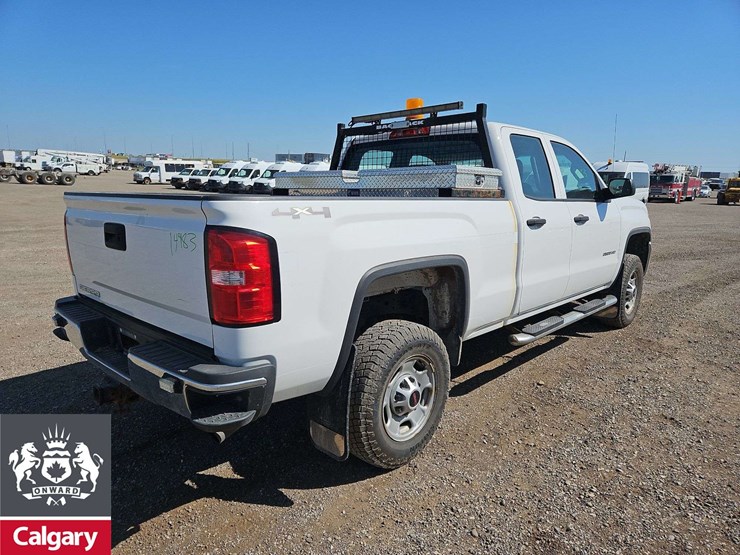 2015-gmc-sierra-2500hd-image-5