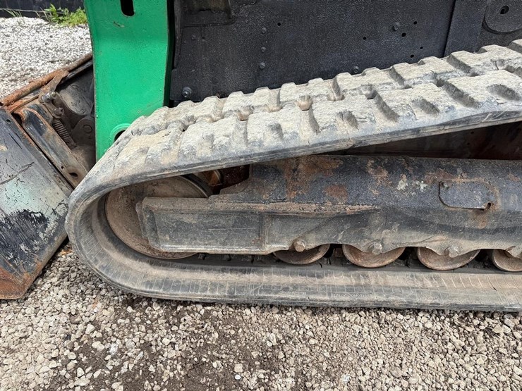 2017-bobcat-t740-image-17