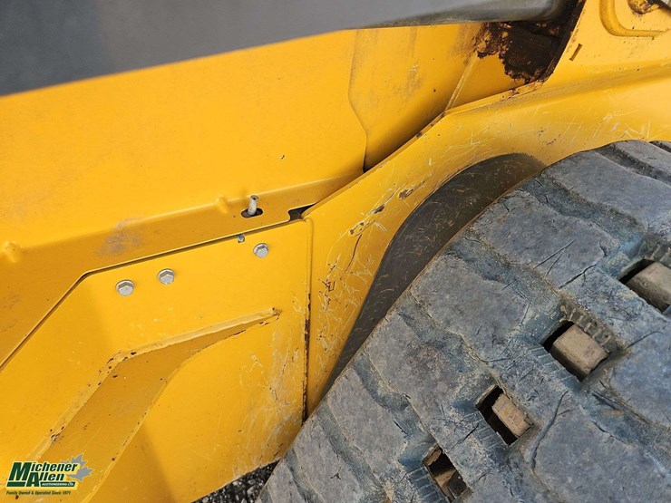 2024-deere-325g-image-44