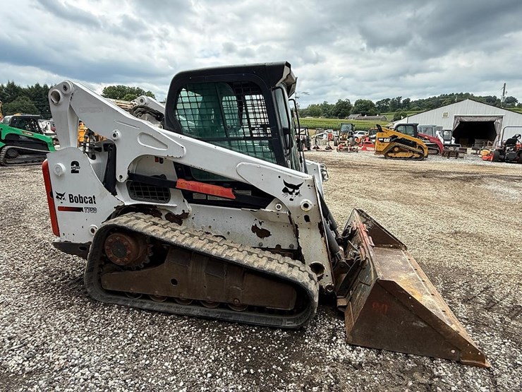 2012-bobcat-t750-image-5