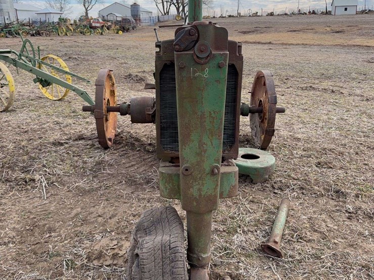 john-deere-b-image-8