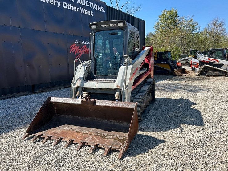 2011-takeuchi-tl250-image-8