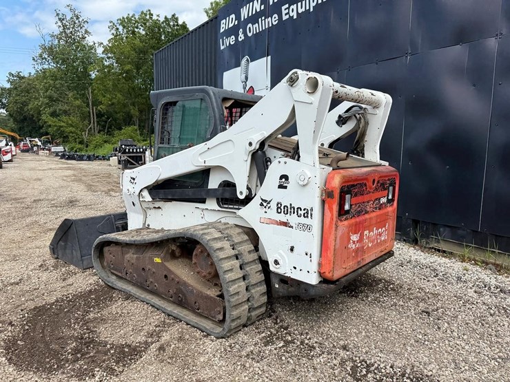 2012-bobcat-t870-image-2