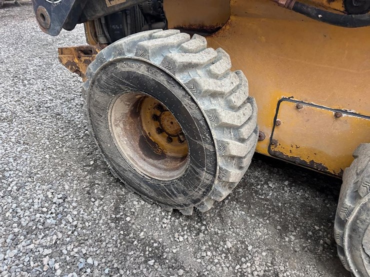 deere-328d-image-13