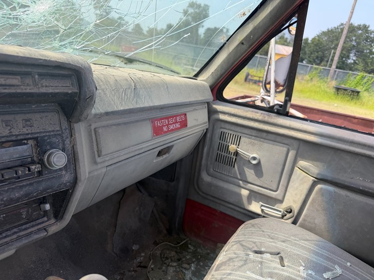 1985-ford-f700-image-66