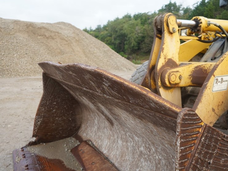 2012-komatsu-wa470-6-image-46