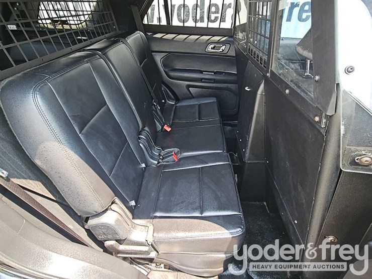 2017-ford-explorer-xlt-image-30