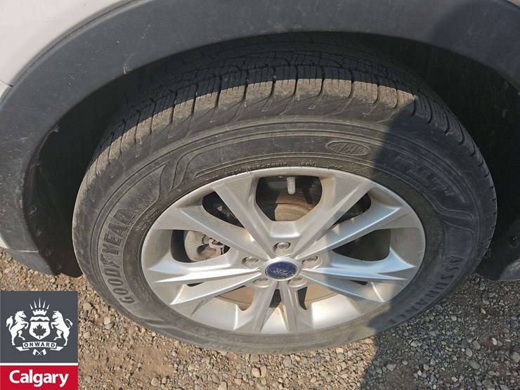 2016-ford-escape-image-9
