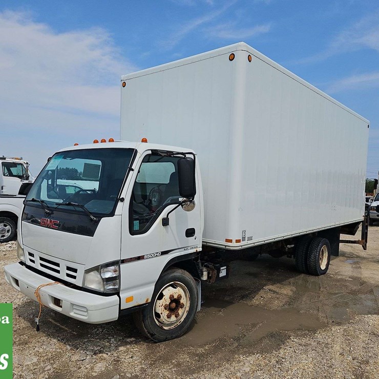 2007 GMC W5500