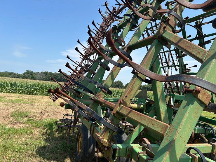 john-deere-34-image-60