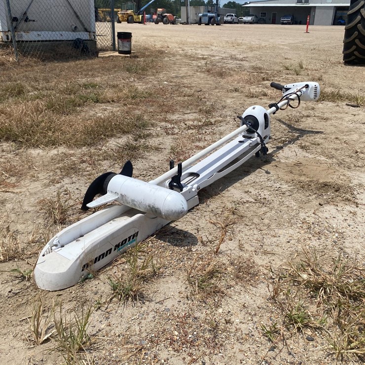 #39545 • MINN KOTA TROLLING MOTOR