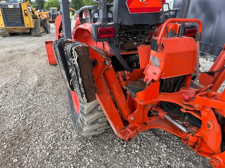 kubota-b26-image-17