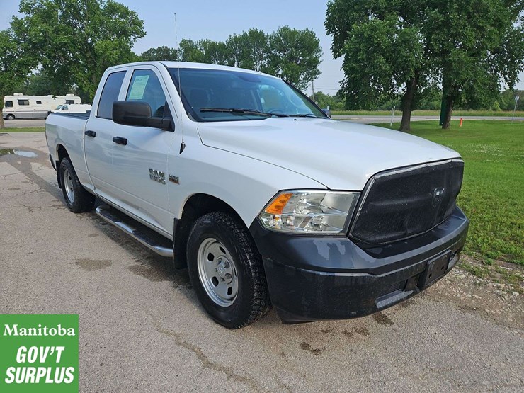 2015-dodge-1500-image-4