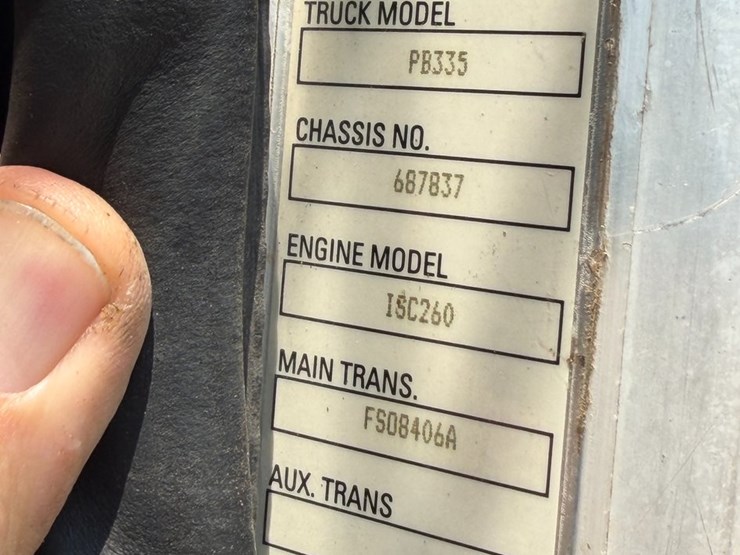 2007-peterbilt-335-image-104