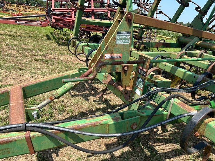 john-deere-34-image-47