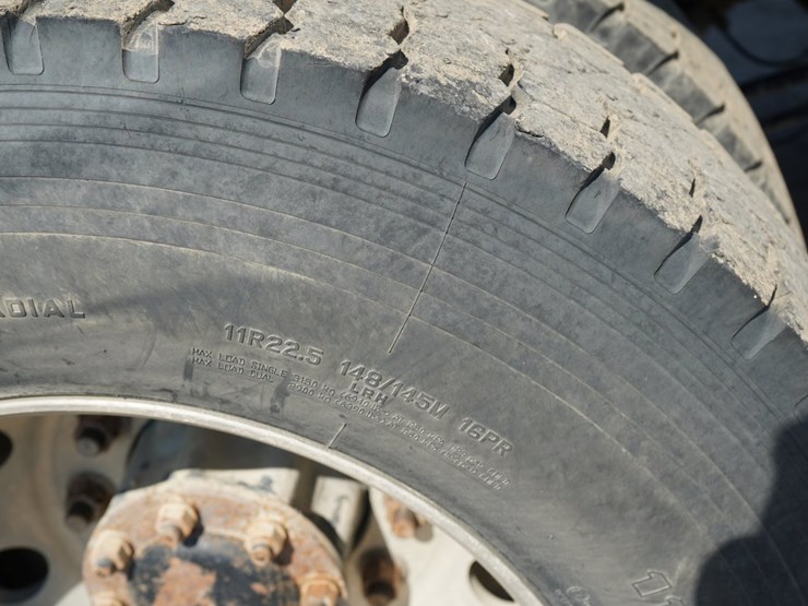 2014-mack-granite-gu713-image-40