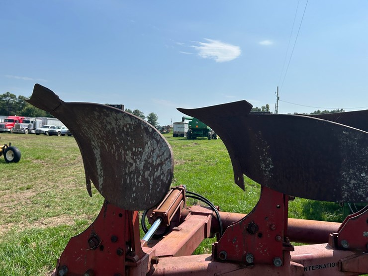 case-ih-165-image-17