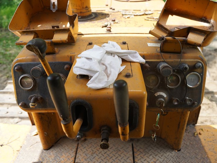 komatsu-d65e-6-image-27
