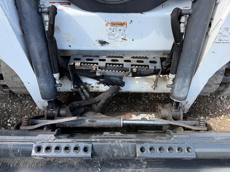 2018-bobcat-t590-image-10