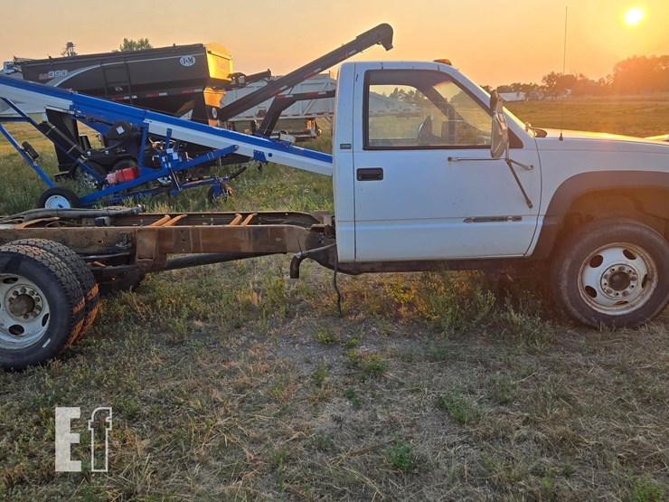 1992-chevrolet-3500hd-image-3