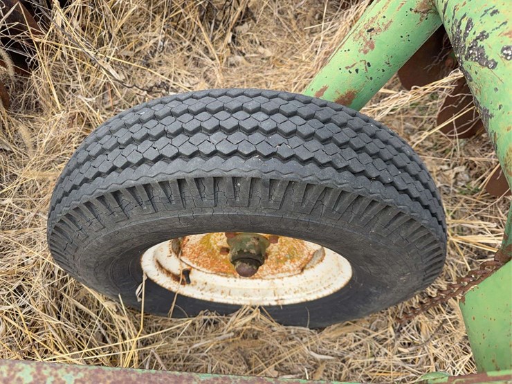john-deere-11-image-11
