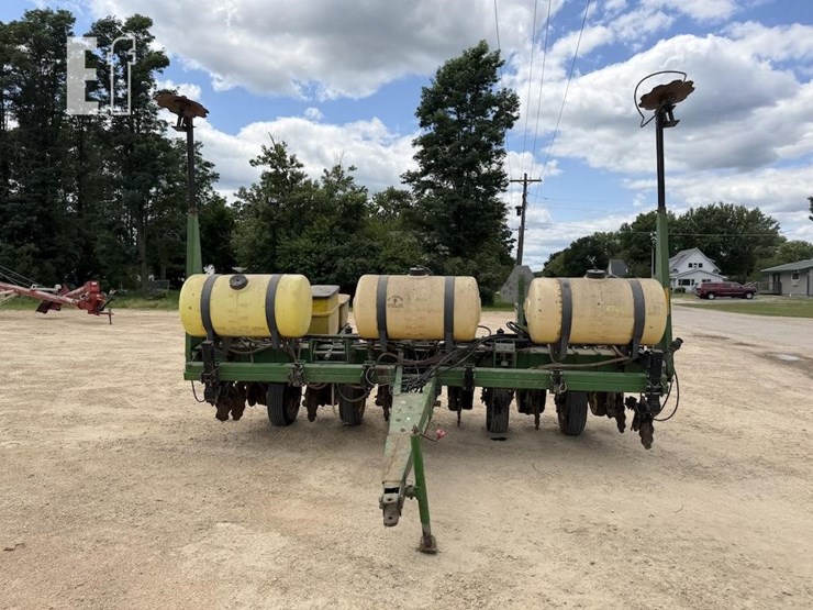 john-deere-6765-image-2