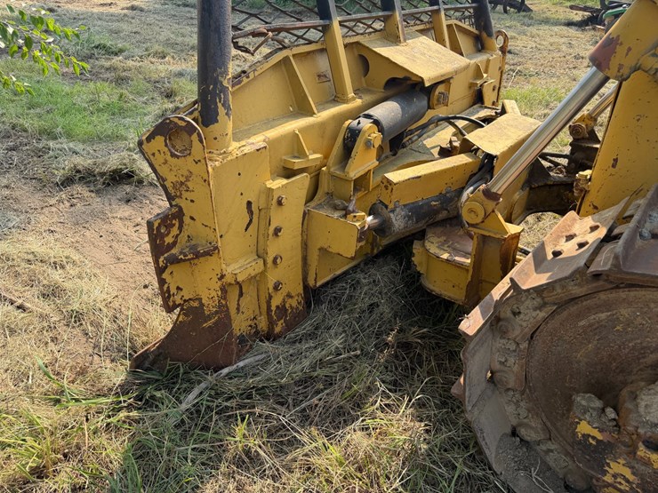 1985-caterpillar-d4e-image-28