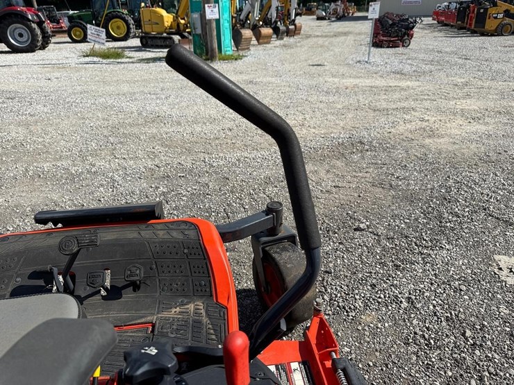 2019-kubota-zd1211-image-17