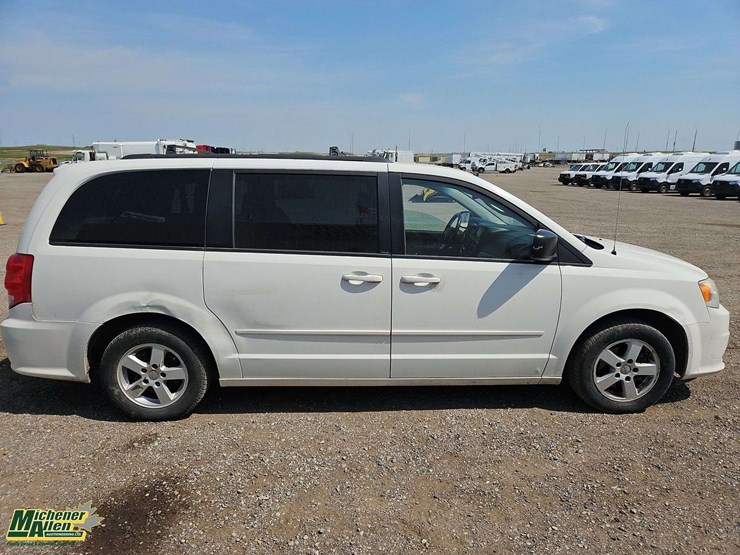 2011-dodge-grand-caravan-se-image-6