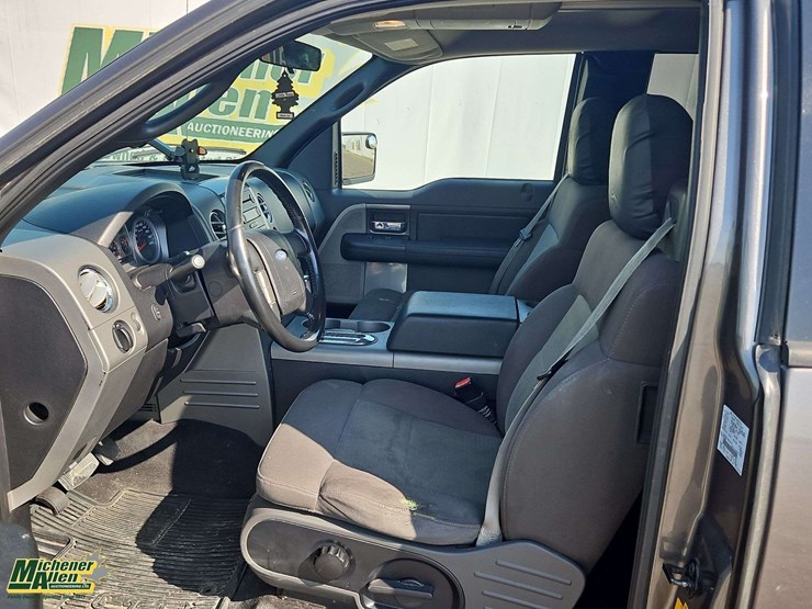 2004-ford-f150-image-13