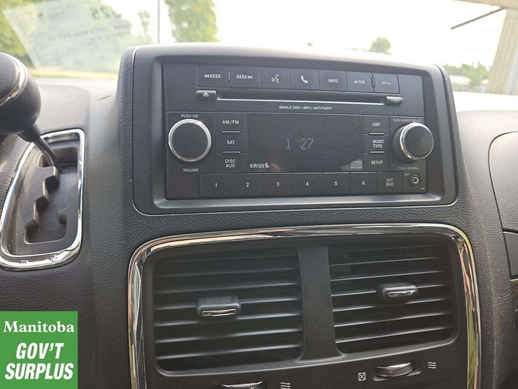 2016-dodge-grand-caravan-sxt-image-19