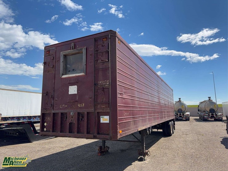 2004-t/a-40-dry-van-trailer-image-1