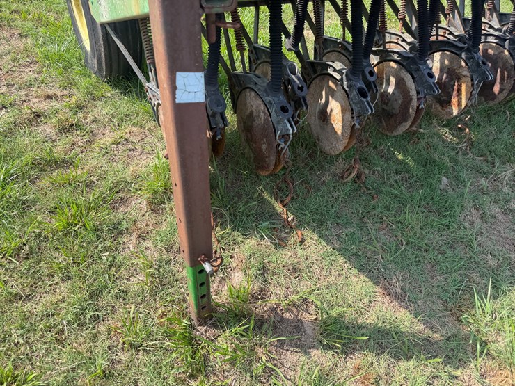 john-deere-15-image-26