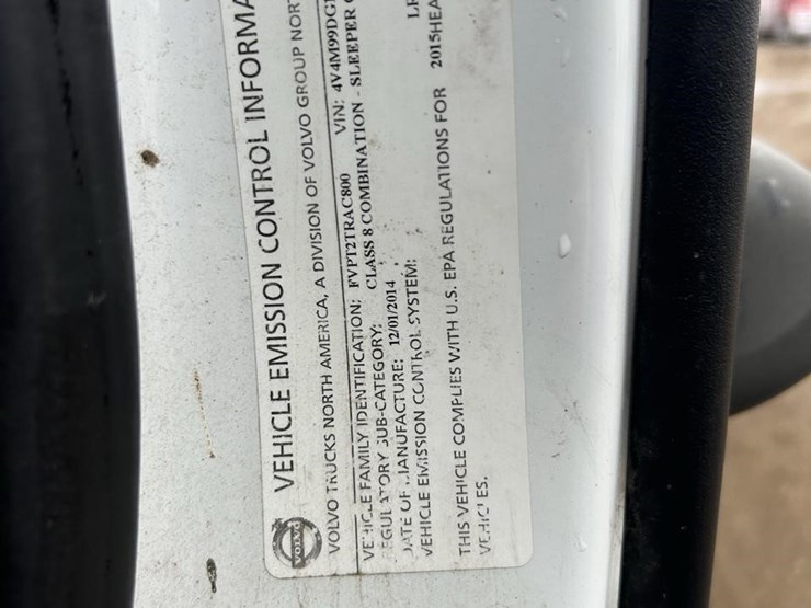 2015-volvo-vnm62t630-image-25
